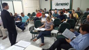 Read more about the article Amesc promoveu curso sobre a IN 20 TCE-SC